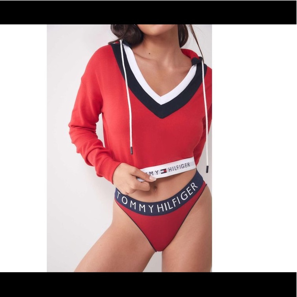 Tommy Hilfiger UO Exclusive Hoodie Sweatshirt